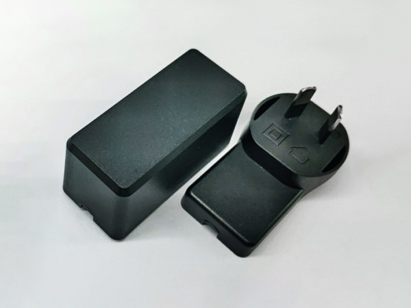 插墙式外壳（黑色）